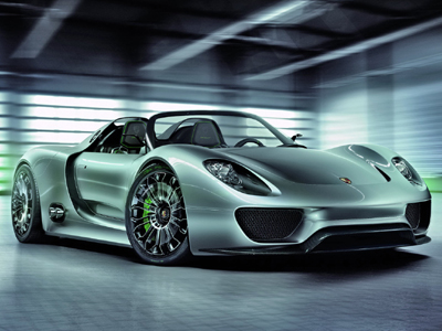 Στην παραγωγή η υβριδική Porsche 918 Spyder