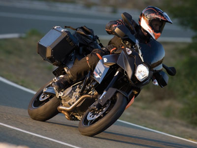 Κάτω από τα 11.000 ευρώ η ΚΤΜ 990 SM Κάτω από τα 11.000 ευρώ η ΚΤΜ 990 SM