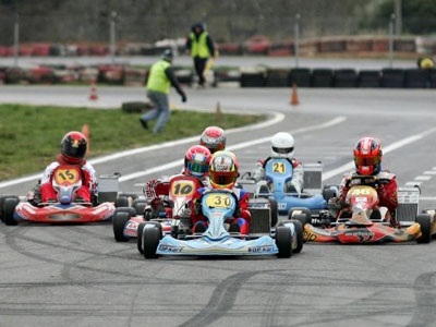 Τα παιδιά που τρέχουν σε αγώνες καρτ δικαιούνται μόρια για εισαγωγή στο Πανεπιστήμιο
