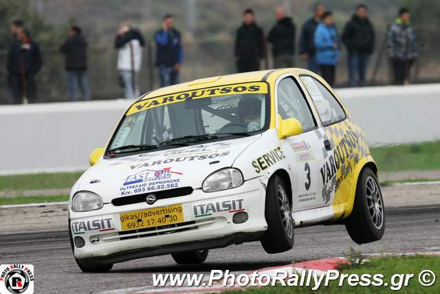 Ο Χάρης Βαρούτσος...