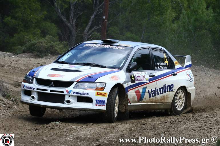 Η επιστροφή του Μάνου Στεφανή (με συνοδηγό ποιον άλλον; τον Κώστα Στεφανή) συνοδεύτηκε με μία 4η θέση γενικής...