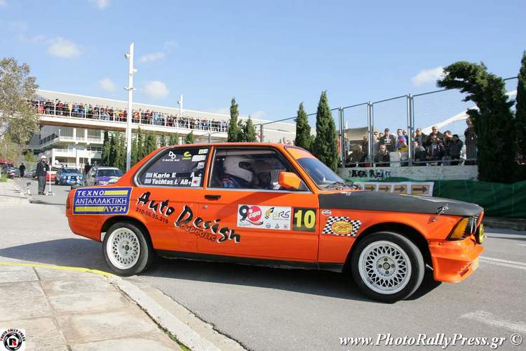 Οι Ταχτάς - Εβελίνα Καρλε