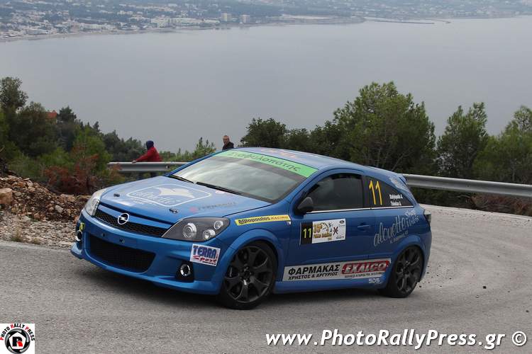 Οι Σταφυλοπάτης - Τσιούκας