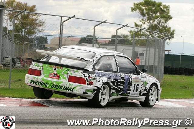 Ο Νίκος Πλέσσας...