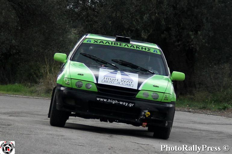 Μάκης Χαλιβελάκης και Γιάννης Μαγγανάς με Nissan Almera