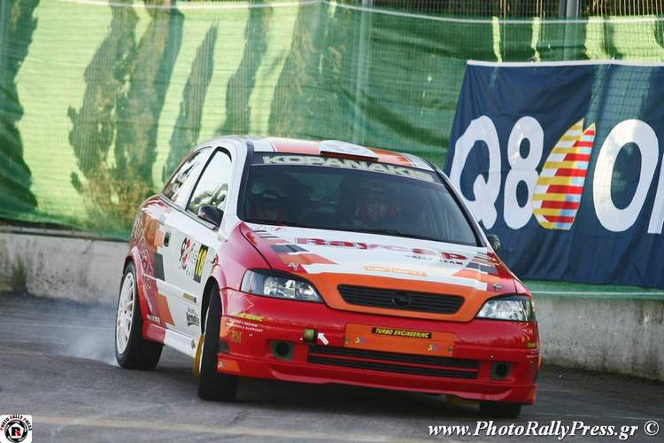 Οι Κοπανάκης - Φαρμάκης