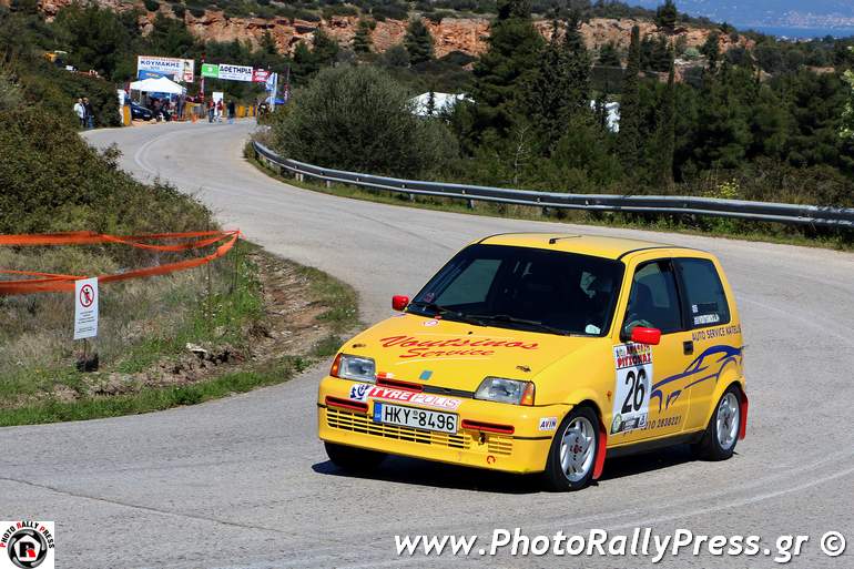 Ακόμα και Fiat Cinquecento είχε στον αγώνα. Στο τιμόνι ο Ανδρέας Βουτσινός