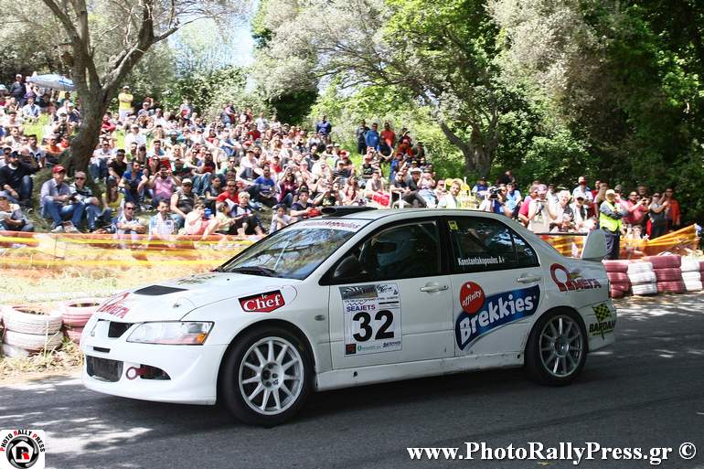 O Γιώργος Κωνσταντακόπουλος με Mitsubishi EVO 8