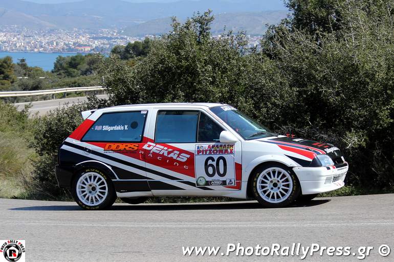 O Βαγγέλης Συλλιγαρδάκης με Citroen AX GTi