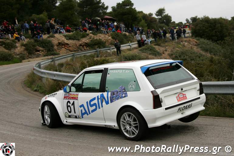 O Τρύφωνας Χασάπης με Citroen AX Maxi