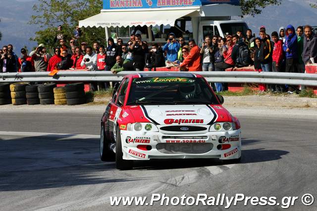 Ο Γιώργος Καιτατζής με τα χρώματα του zougla.gr