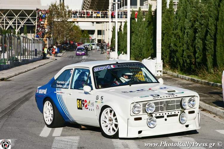 Οι Γιώργος Κουρνιάτης - Ταχτάς