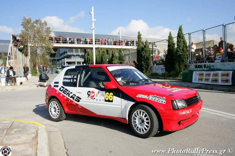 Οι Ντέκας - Χειλάκης