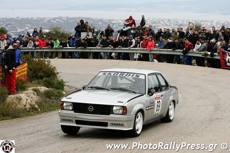 O Δημήτρης Σκορδης με Opel Ascona