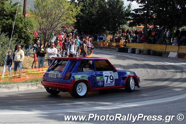 Ο Δημήτρης Μανωλόπουλος