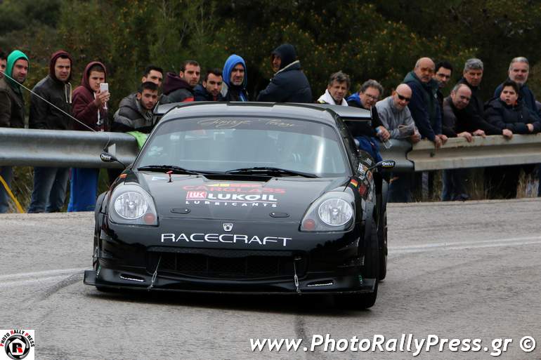 O Μανώλης Καμπάς με toyota MR2