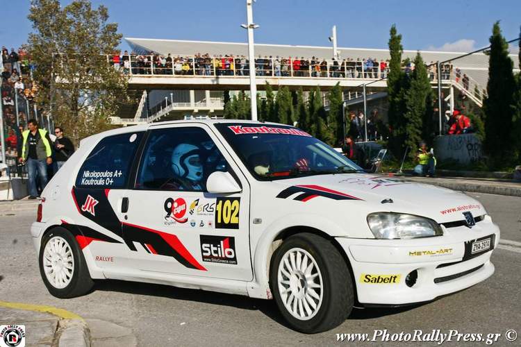 Οι Κουτρούλης - Νικολόπουλος