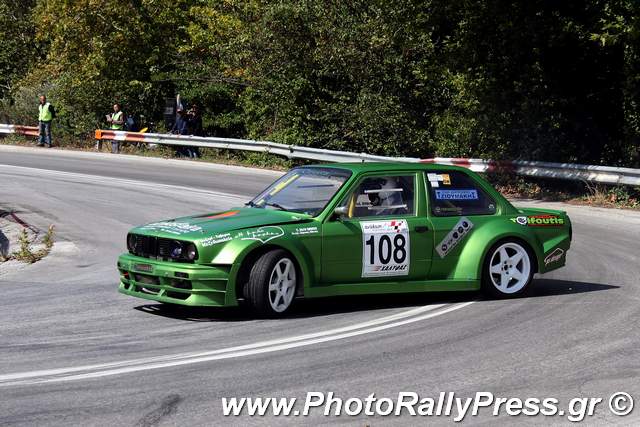 Ο Νίκος Τσιφούτης