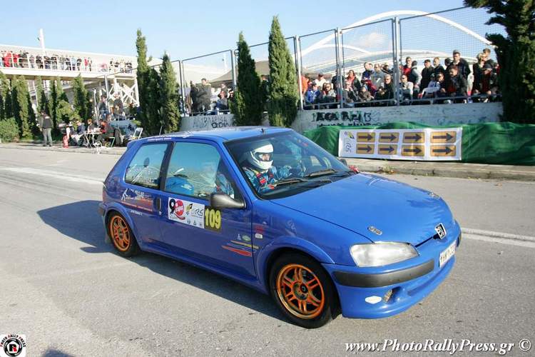 Οι Σκανδαλης - Κασιμιώτης