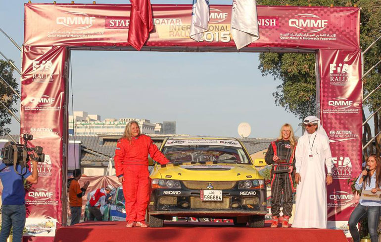 Η Βίκυ Ψαράκη μαζί με την Edith Weiss 