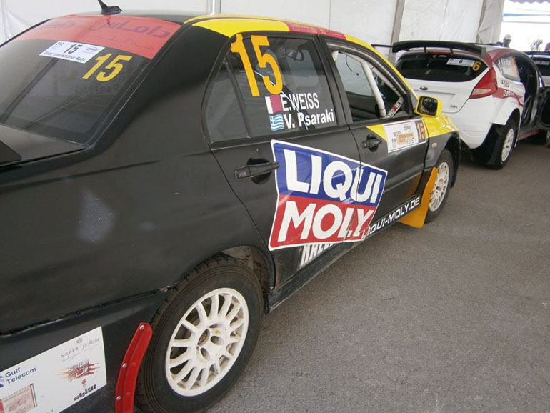 Η ελληνική σημαία βρίσκεται παντού!