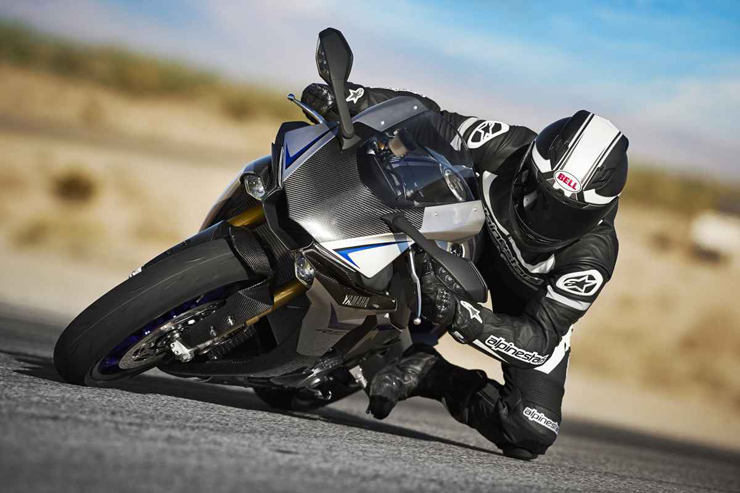 Η κορυφαία Yamaha YZF R1M κοστίζει 24.900 ευρώ...