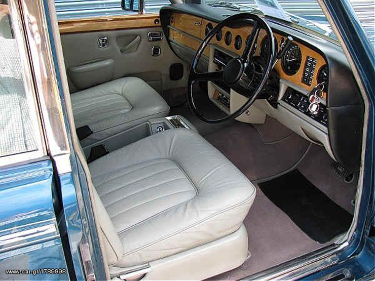 Στην... πένα το εσωτερικό του αυτοκινήτου...