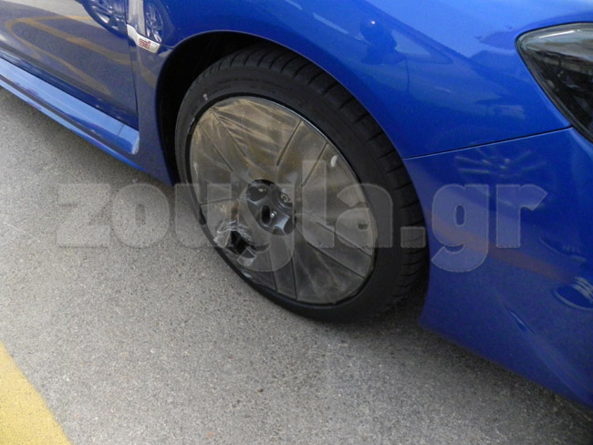 Προστατευτικά στις ζάντες λουμινίου... Έτσι έρχονται τα αυτοκίνητα από τα εργοστάσια...