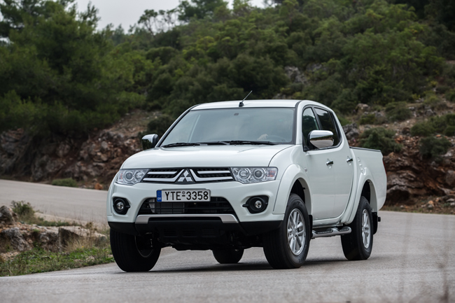 Μπορεί να αναφερόμαστε σε.. αγροτικό όμως τα κρατήματα στο δρόμο είναι υποδειγματικά για την κατηγορία του