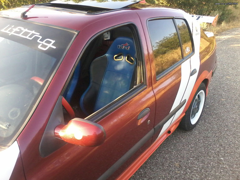 Μπάκετ καθίσματα στο συγκεκριμένο Renault Thalia