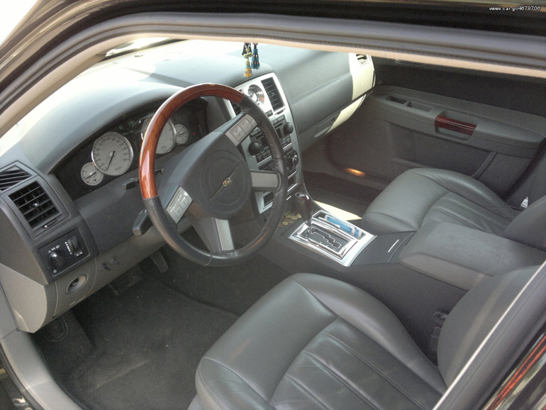 Δερμάτινα καθίσματα, αυτόματο κιβώτιο, φουλ έξτρα....