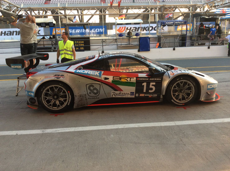 Η Ferrari στα χρώματα του ελληνικού ξενοδοχείου Radisson Blu Park Hotel Athens...