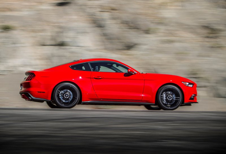 Σύμφωνα με τους ανθρώπους της Ford η νέα Mustang διαθέτει κορυφαία ποιότητα κύλισης...