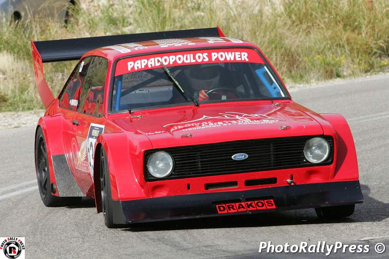 Ο Σπύρος Παπαδόπουλος με το εντυπωσιακό Ford Escort MKII κέρδισε την κατηγορία Formula Sallon και παράλληλα σημείωσε τον απόλυτο χρόνο ημέρας...