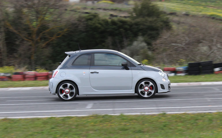 0-100 σε 7.4 δευτερόλεπτα και τελική 210 χλμ./ώρα... Καθόλου άσχημα!!!