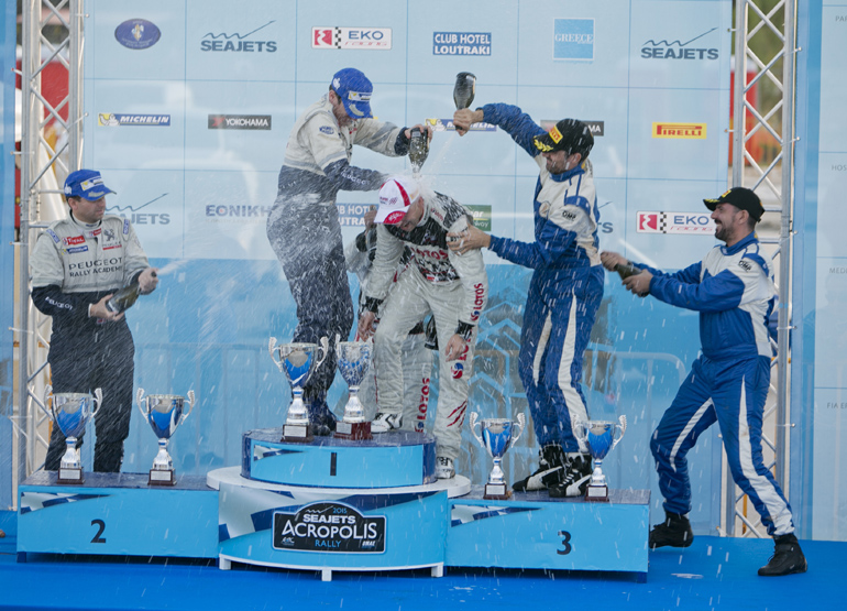 Σαμπανο.... πόλεμος στο βάθρο των νικητών!