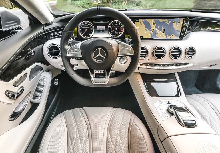 Αυτό είναι το το εσωτερικό της S63 AMG...