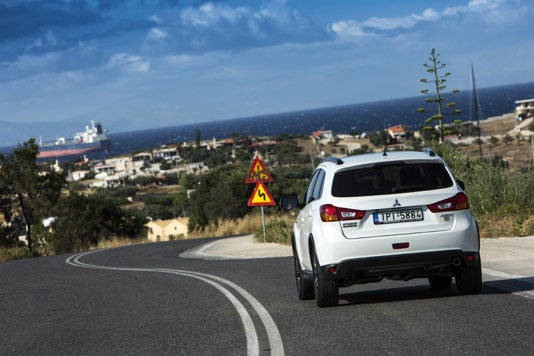 Με το ASX 'γράφεις' εύκολα χιλιόμετρα χωρίς να επιβαρύνεσαι πολύ οικονομικά λόγω κατανάλωσης καυσίμου...