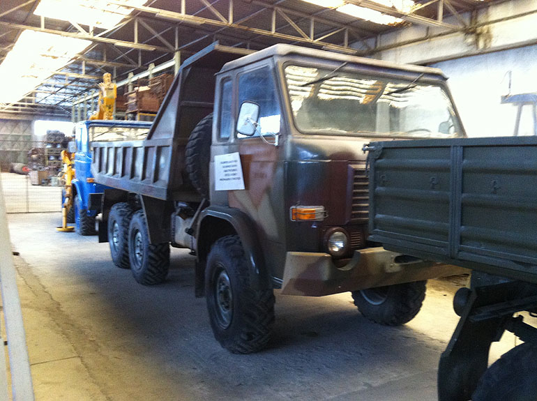 Το Milicar μπορεί να χρησιμοποιηθεί και ως ανατρεπόμενο όχημα...