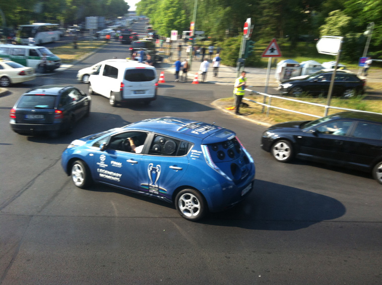 Όταν ταξιδέψαμε στο Βερολίνο παντού βλέπαμε Leaf!!!