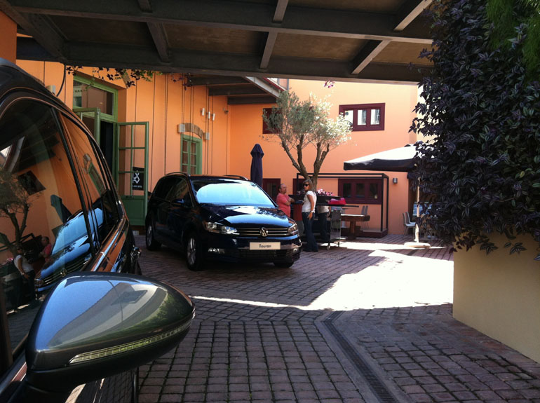 Πολύ ωραίος ο χώρος που επιλέχτηκε να γίνει η παρουσίαση του νέου VW Touran...