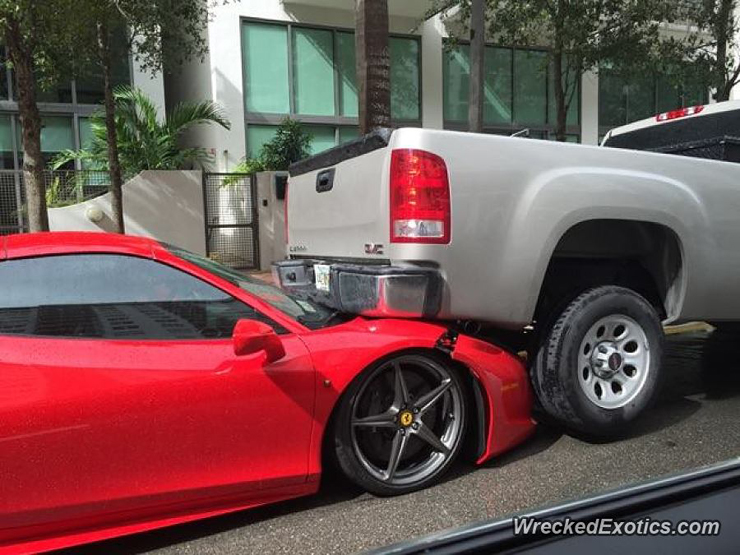 Ευτυχώς η ζημιά είναι επισκευάσιμη... 