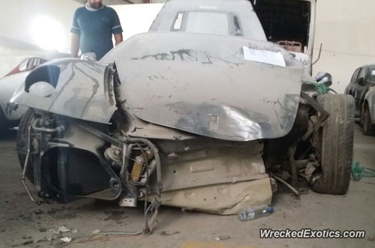 Τι σου κάνει μία... σύγκρουση