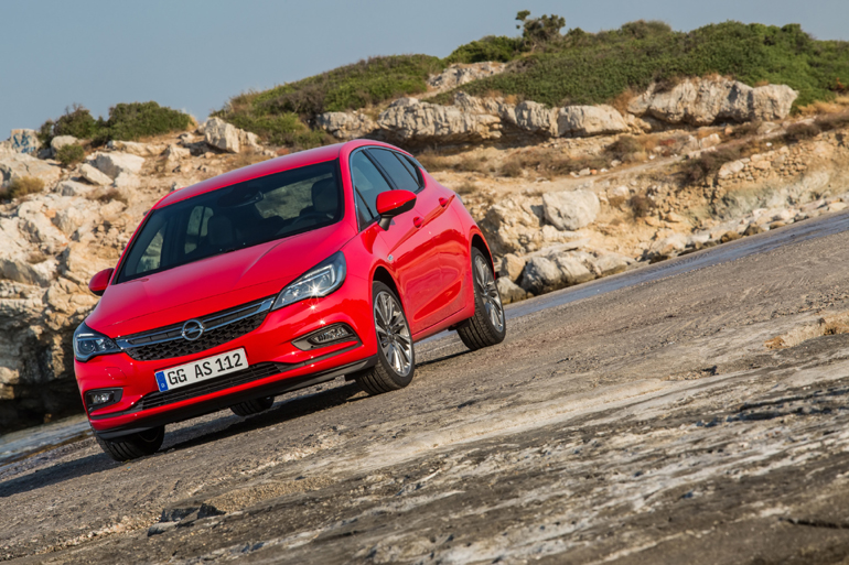 Η σχεδιαστική φιλοσοφία του Astra δεν έχει αλλάξει σημαντικά...