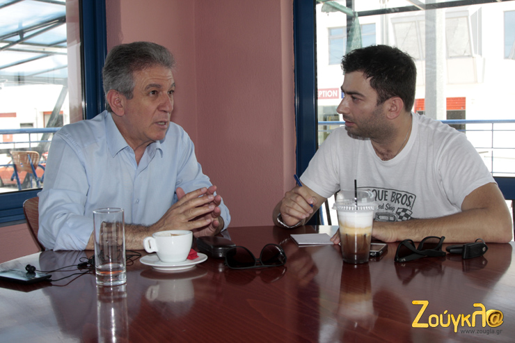 Ο Δήμαρχος Πέτρος Αγγελίδης με τον συντάκτη Βασίλη Σαρημπαλίδη