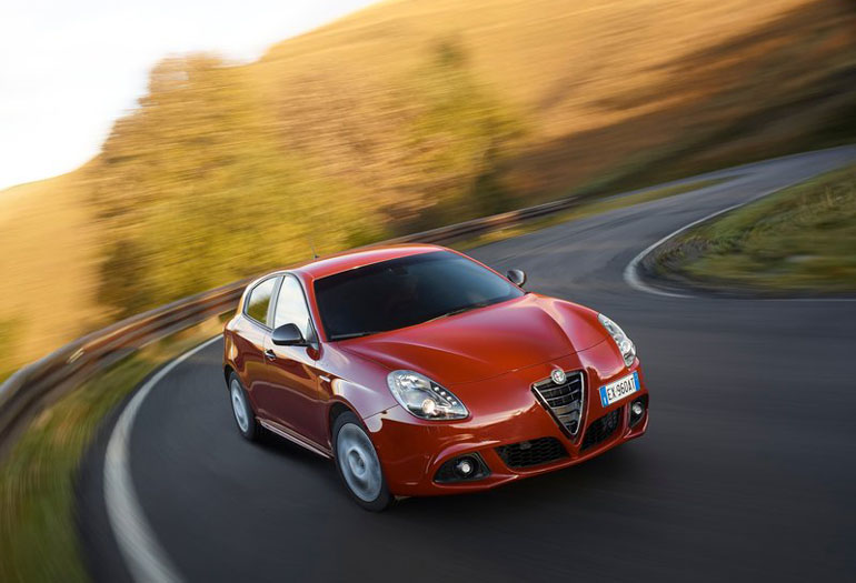 Με τα όσα ακούγονται περί μείωσης του συντελεστή ΦΠΑ, μία Alfa Romeo Giulietta θα πρέπει να πωλείται 1.500 ευρώ τουλάχιστον φθηνότερα! 