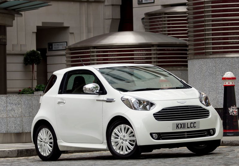 Το Aston Martin Cygnet το οποίο βασιζόταν (σταμάτησε η παραγωγή) στο Toyota IQ...