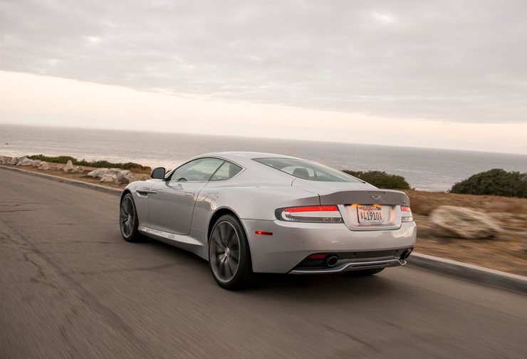 Εντυπωσιακές σπορ γραμμές διαθέτουν όλα τα μοντέλα της Aston Martin...