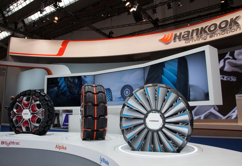 Οι εταιρείες ελαστικών δουλεύουν πάνω σε νέα project που θα τα δούμε σύντομα να γίνονται πράξη...