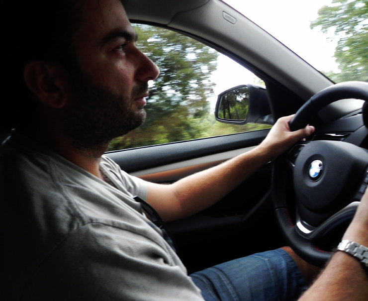 Οδηγήστε και εντός αλλά και εκτος δρόμου για να ζήσετε το κάτι διαφορετικό από αυτά που ζείτε στην καθημερινότητα....